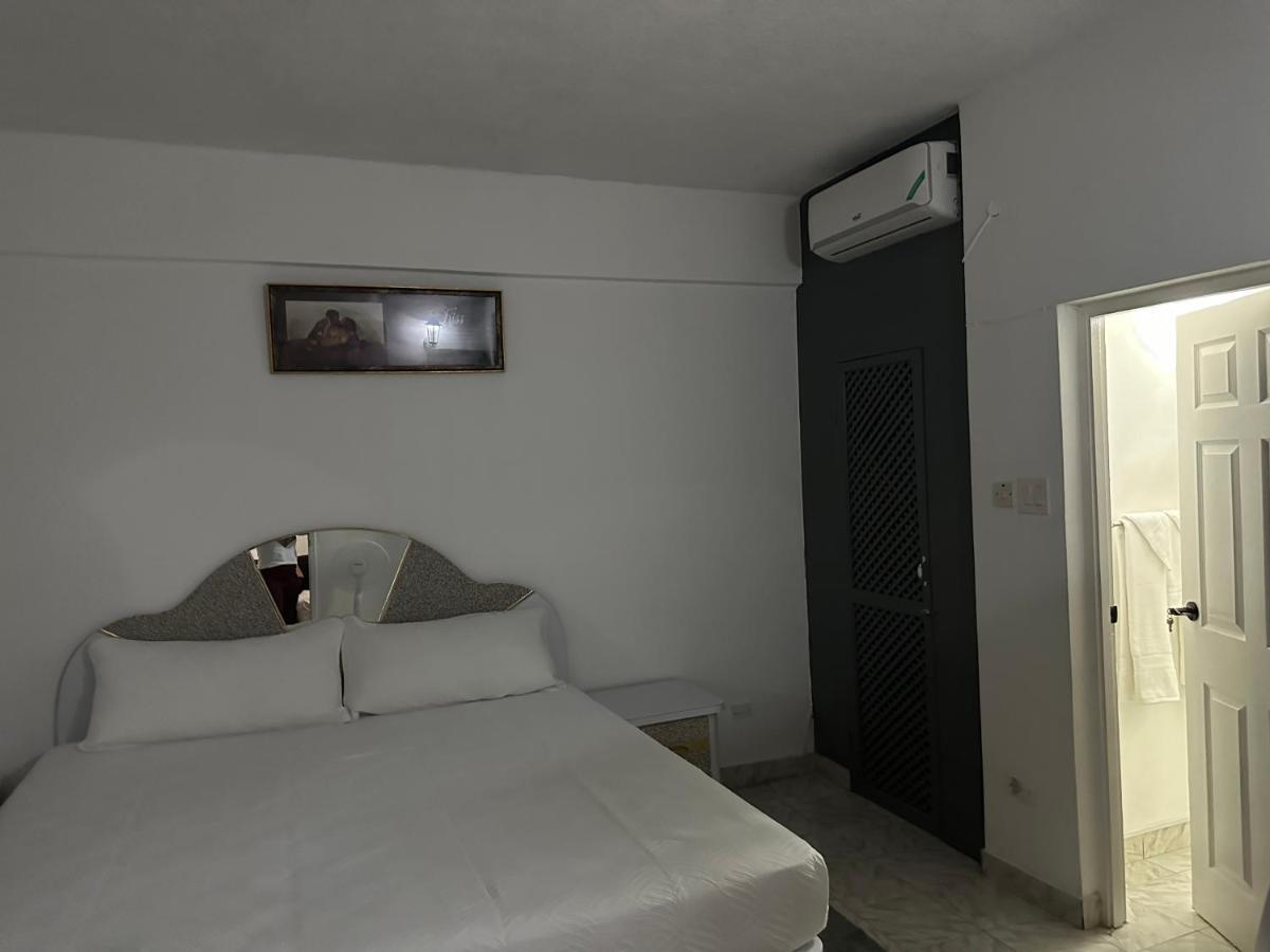Remarkable 1-Bed Apartment In Montego Bay Ngoại thất bức ảnh